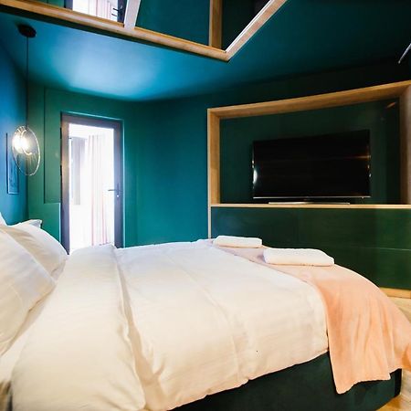 Green Velvet City Retreat Oradea Eksteriør billede