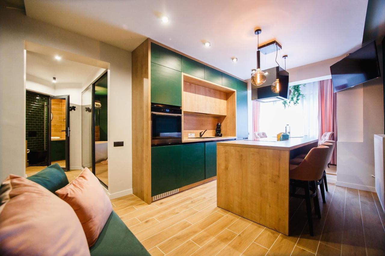 Green Velvet City Retreat Oradea Eksteriør billede