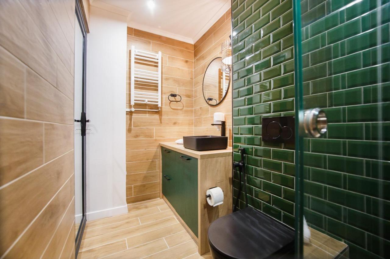 Green Velvet City Retreat Oradea Eksteriør billede