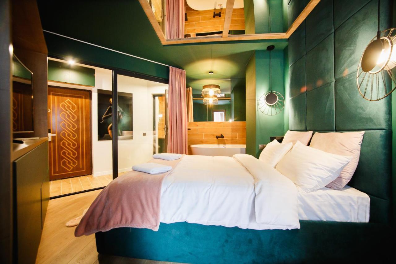 Green Velvet City Retreat Oradea Eksteriør billede