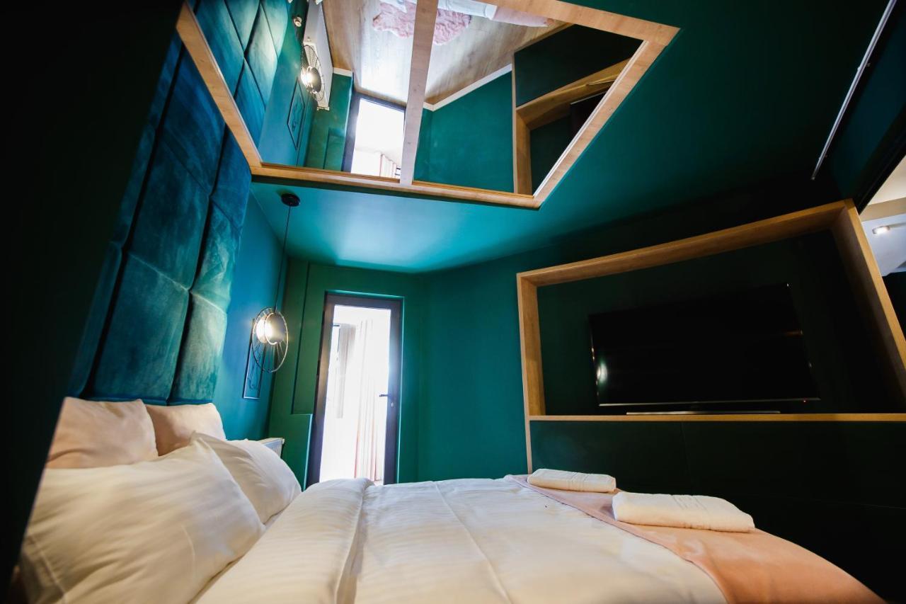 Green Velvet City Retreat Oradea Eksteriør billede
