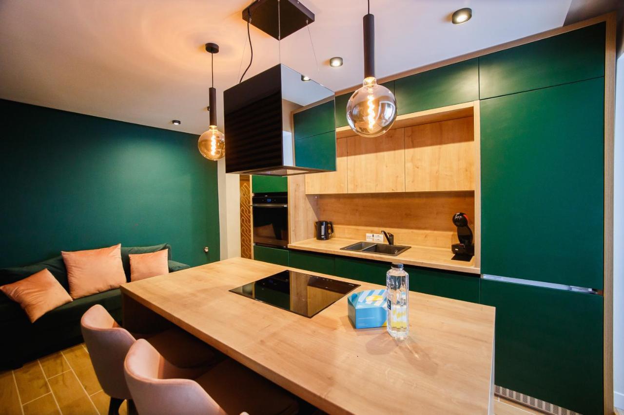 Green Velvet City Retreat Oradea Eksteriør billede